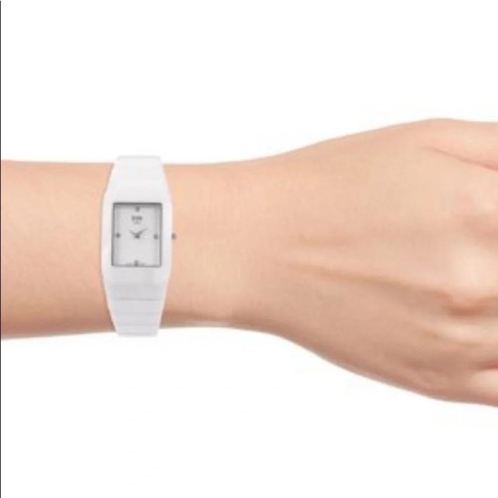 EON stunning watch